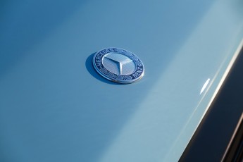 2B-079-Custom-Mercedes-GWagon-ChinaBlue-075954