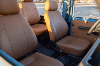 2B-088-Custom-Mercedes-GWagon-ChinaBlue-075954