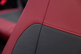 2B-095-Convertible-Mercedes-250GD-MojaveSilver-083791