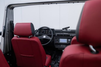 2B-098-Convertible-Mercedes-250GD-MojaveSilver-083791