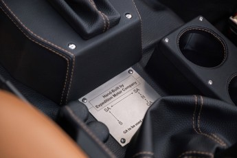 2B-100-Custom-Mercedes-GWagon-ChinaBlue-075954