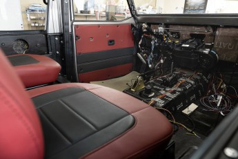 3-014-Convertible-Mercedes-250GD-MojaveSilver-083791