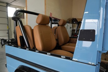 3-022-Custom-Mercedes-GWagon-ChinaBlue-075954