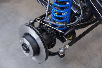 3-042-Custom-Mercedes-GWagon-ChinaBlue-075954