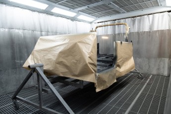 3-051-Custom-Mercedes-GWagon-ChinaBlue-075954