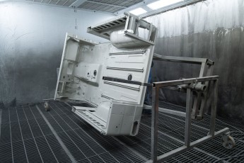 3-054-Custom-Mercedes-GWagon-ChinaBlue-075954