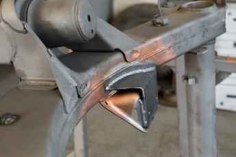 3-058-Custom-Mercedes-GWagon-ChinaBlue-075954