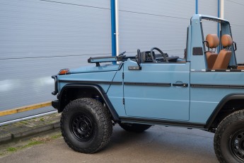 2B-016-Vintage-Mercedes-GWagon-ChinaBlue-079142