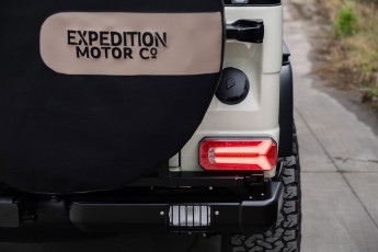 2B-023-Convertible-Mercedes-GWagen-EMCWhite-080278