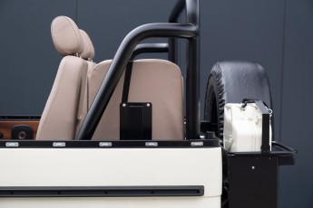 2B-025-Convertible-Mercedes-GWagen-EMCWhite-080278