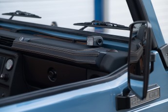 2B-058-Vintage-Mercedes-GWagon-ChinaBlue-079142