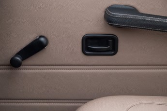 2B-106-Convertible-Mercedes-GWagen-EMCWhite-080278