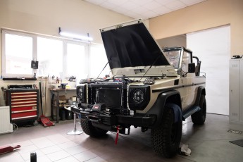 3-005-Convertible-Mercedes-GWagen-EMCWhite-080278