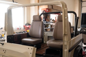 3-021-Convertible-Mercedes-GWagen-EMCWhite-080278