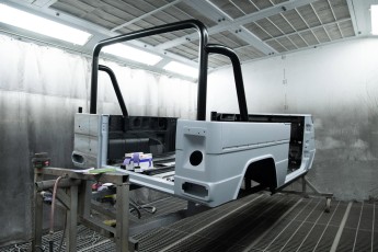 3-023-Vintage-Mercedes-GWagon-ChinaBlue-079142