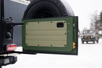 2B-106-Custom-Mercedes-GWagon-NATOCamo-081417