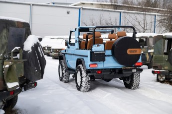 2B-002-Convertible-Mercedes-GWagen-GulfBlue-069910