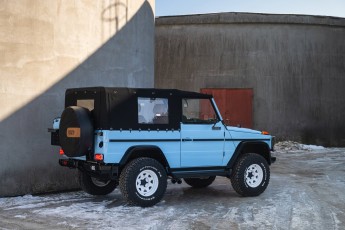 2B-019-Convertible-Mercedes-GWagen-GulfBlue-069910