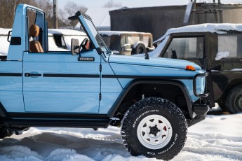 2B-033-Convertible-Mercedes-GWagen-GulfBlue-069910