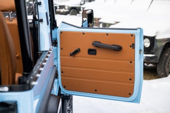 2B-087-Convertible-Mercedes-GWagen-GulfBlue-069910