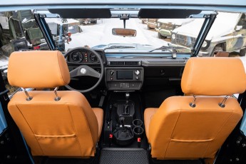 2B-093-Convertible-Mercedes-GWagen-GulfBlue-069910