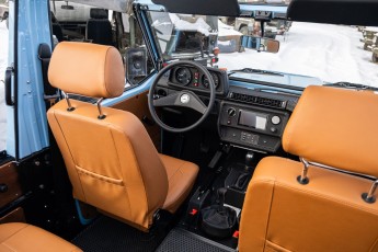 2B-094-Convertible-Mercedes-GWagen-GulfBlue-069910