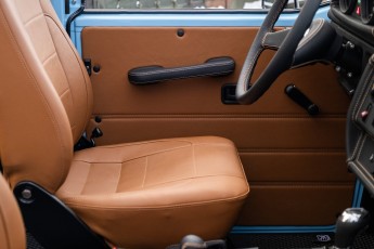 2B-107-Convertible-Mercedes-GWagen-GulfBlue-069910