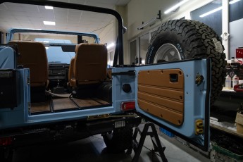 3-001-Convertible-Mercedes-GWagen-GulfBlue-069910