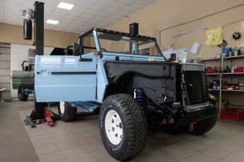 3-004-Convertible-Mercedes-GWagen-GulfBlue-069910