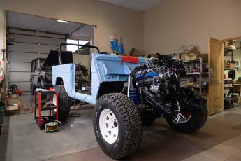 3-021-Convertible-Mercedes-GWagen-GulfBlue-069910