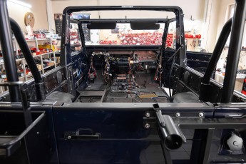 3-018-Custom-Mercedes-GWagon-MidnightBlue-077213