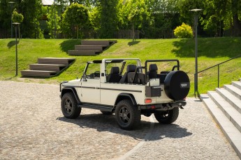 2B-026-Custom-Mercedes-GWagon-White-092857