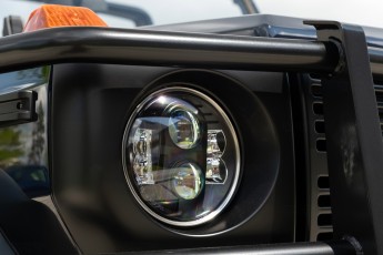2B-042-Convertible-Mercedes-250GD-MidnightBlue-080879