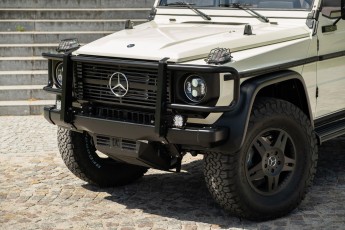 2B-058-Custom-Mercedes-GWagon-White-092857