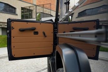 2B-061-Convertible-Mercedes-250GD-MidnightBlue-080879