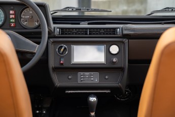 2B-065-Convertible-Mercedes-250GD-MidnightBlue-080879