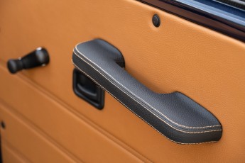 2B-069-Convertible-Mercedes-250GD-MidnightBlue-080879