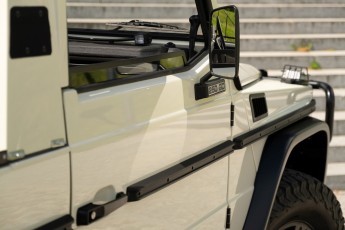 2B-070-Custom-Mercedes-GWagon-White-092857