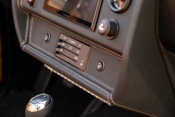 2B-074-Convertible-Mercedes-250GD-MidnightBlue-080879