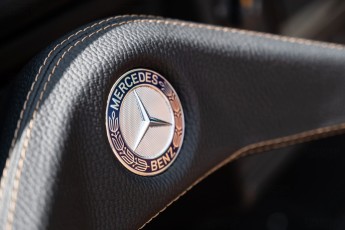 2B-089-Convertible-Mercedes-250GD-MidnightBlue-080879