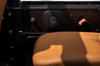 2B-090-Convertible-Mercedes-250GD-MidnightBlue-080879