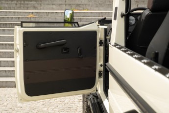 2B-093-Custom-Mercedes-GWagon-White-092857