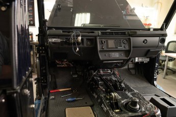 3-013-Convertible-Mercedes-250GD-MidnightBlue-080879