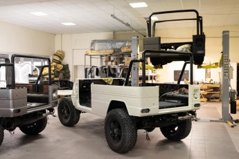 3-048-Custom-Mercedes-GWagon-White-092857