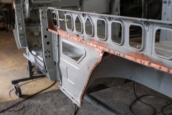 3-106-Custom-Mercedes-GWagon-White-092857