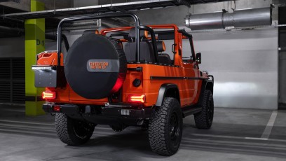 1-001-Vintage-Mercedes-GWagon-MagmaBeamOrange-070837