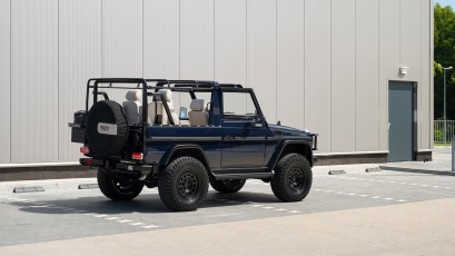 1-002-Custom-Mercedes-GWagon-MidnightBlue-068999