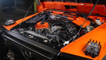 1-008-Vintage-Mercedes-GWagon-MagmaBeamOrange-070837