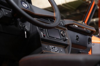 2A-024-Vintage-Mercedes-GWagon-MagmaBeamOrange-070837