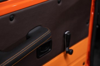 2A-026-Vintage-Mercedes-GWagon-MagmaBeamOrange-070837